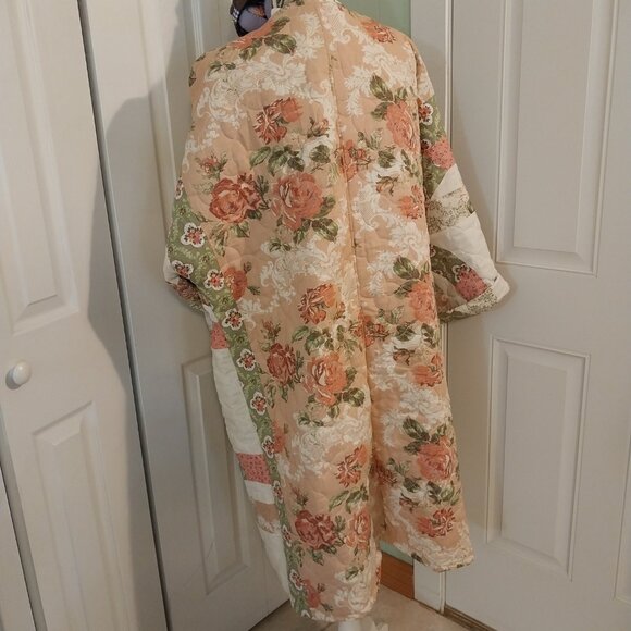 3748 1X  Quilted Bog Coat In Green and Pink Print. - Picture 6 of 11